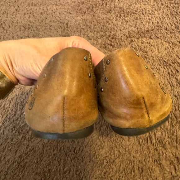 BORN LOLA FLATS BROWN LEATHER LOAFERS SLIP ON Studded SHOES 9 - Picture 6 of 12